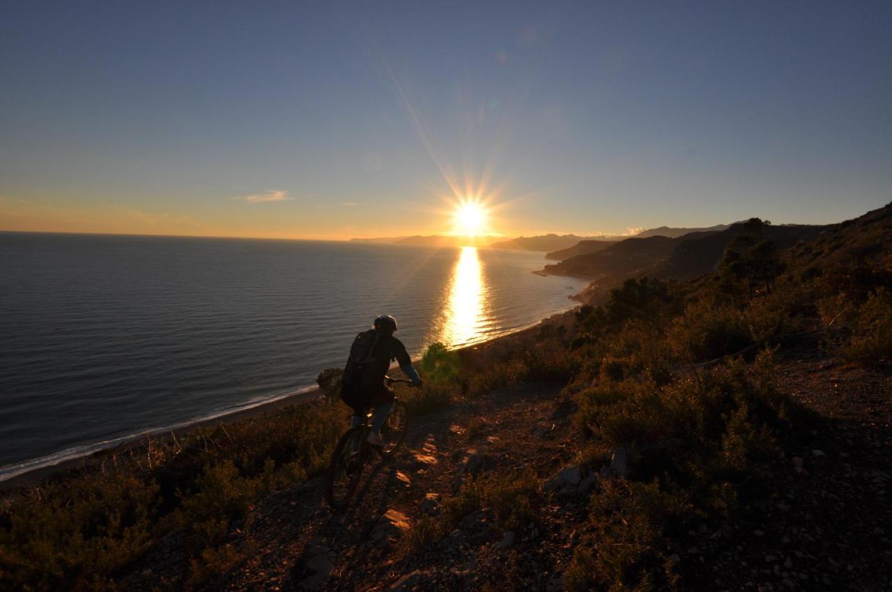 Residence Finale Bike And Beach Finale Ligure Εξωτερικό φωτογραφία